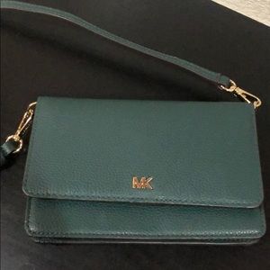 Previously Loved Michael Kors Wallet Crossbody